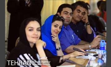 نشست تغییرات اقلیمی با حضور هنرمندان و فعالان محیط زیست‎ 14