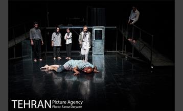 نمایش مستاجر‎ 12