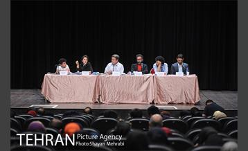 نشست نقد و بررسی فیلم ابدو یک روز 17