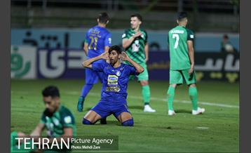 دیدار تیم های استقلال تهران و ذوب آهن اصفهان 2