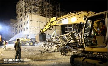 آواربرداری ساختمان‌های غیرمجاز در منطقه ۱۹ 12