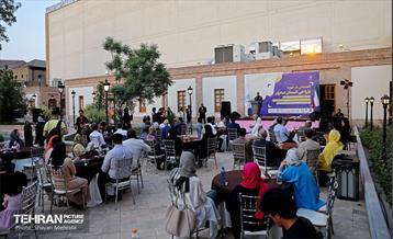 نشست هم‌ اندیشی اساتید و متخصصین طراحی صنعتی سراسر کشور با مدیران سازمان زیباسازی شهر تهران 4