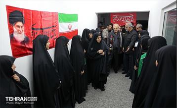 دیدار شهردار تهران با اعضای خانواده شهدای مدرسه شجره طیبه میناب 25