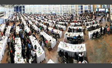 ضیافت افطار جمعی از معلول جسمی و حرکتی با شهردار تهران 36