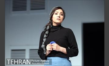 نمایش هملت؛ تهران 2017 6