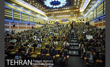 حضور شهردار تهران در دانشگاه شهید بهشتی در روز دانشجو 16