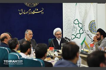 نهمین نشست شهردار تهران با نخبگان دانشگاهی 15