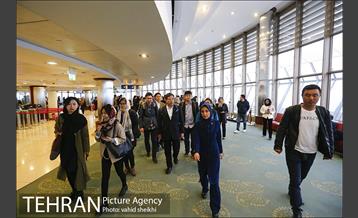 بازدید مهمانان خارجی سی و دومین نمایشگاه بین المللی کتاب تهران از برج میلاد  12