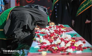 مراسم تشییع پیکر دو شهید گمنام دفاع مقدس در منطقه 11