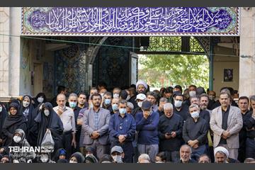 مراسم تشییع و خاکسپاری لاله های زهرایی در منطقه 5