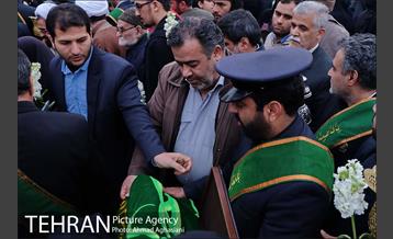 غبارروبی مزار شهدای آتش نشان باحضور خادمین حرم معصومه (س) 18