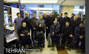 ‪ بازدید دکتر قالیباف از نمایشگاه برج میلاد و دیدار با کودکان کار‬ 16