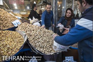 خیابان پانزده خرداد در روزه های پایانی سال‎ 12
