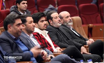 آیین تجلیل از همکاران شرکت خودرو سرویس شهر 30