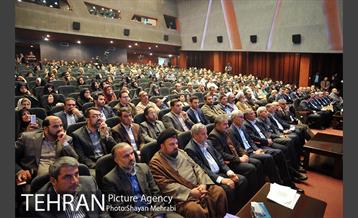 بزرگداشت شهیدان و نکوداشت ایثارگران پایتخت با حضور شهردار تهران 17