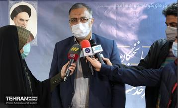 دیدار شهردار تهران با نخبگان و خانواده های شهدای منطقه 14