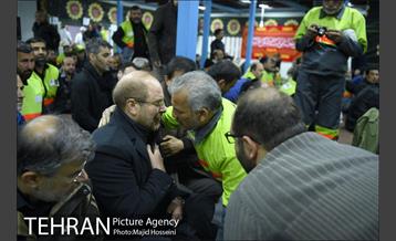 حضور شهردار تهران در نماز جماعت و زیارت عاشورا و صرف صبحانه در جمع خدام‌الحسین  9