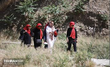 همایش پیاده روی خانوادگی در رود دره فرحزاد 16