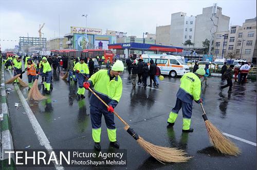 خدمات شهرداری تهران در پایان راهپیمایی یوم الله 22 بهمن 5