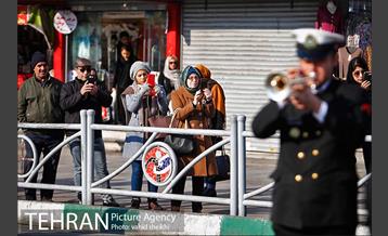 اجرای گروه موزیک به مناسبت سالگرد ورود امام خمینی (ره) 8