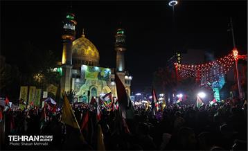 شادی مردم تهران پس از حمله موشکی ایران 15