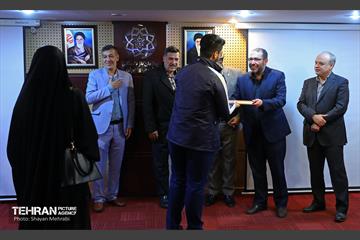 آیین تقدیر از فرزندان نودانشجوی همکاران شرکت خودرو سرویس شهر 26