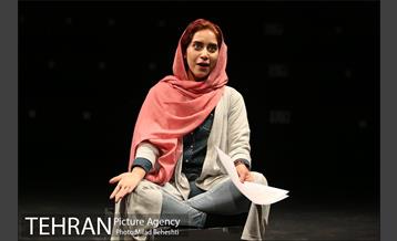 نمایشنامه خوانی میگی منو ببخشه؟‎ 8