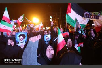 اجتماع مردم در هفتمین روز شهادت رهبر انقلاب اسلامی 18