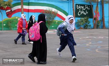 آغاز سال تحصیلی جدید در دبستان شاهد حضرت زینب(س) 61