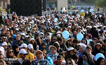 همایش‌ پیاده‌روی خانوادگی کارکنان شهرداری تهران - ۲ 8