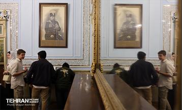 نمایشگاه «رخ دوست»تور تهرانگردی وابستگان نظامی سفارتخانه‌های خارجی مقیم تهران 18