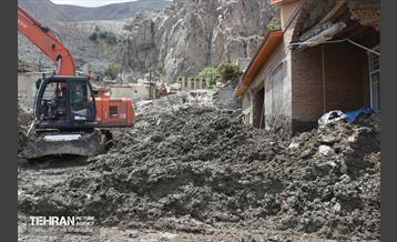 امداد رسانی شهرداری منطقه 14 به مناطق سیل زده فیروزکوه 12