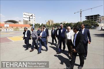 بازدید شهردار تهران از دبیرستان البرز 5
