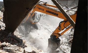 دومین روز آواربرداری ساختمان‌های غیرمجاز در منطقه ۱۹ 16