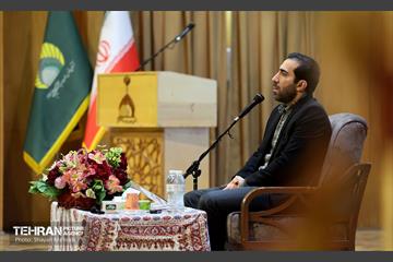 آیین تجلیل از 110 مادر و همسر شهید منطقه 20 18