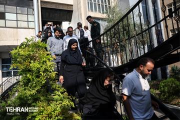 مانور تخلیه اضطراری ساختمان مرکزی شهرداری تهران