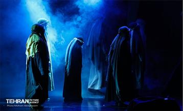 نمایش آیینی خانه ای از گل و اندوه 52