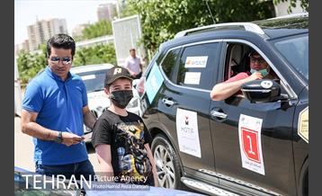 رقـابت یکصد خودرو در رالی تهران  31