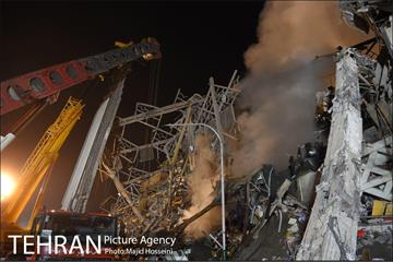امداد رسانی شبانه در حادثه پلاسکو 18