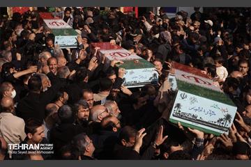 مراسم تشییع پیکرهای ۱۰۰ شهید گمنام 32