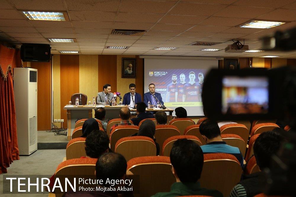 نشست خبری مسئولان استعدادیابی بارسلونا 6