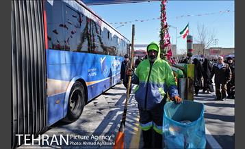 خدمات شهرداری تهران در راهپیمایی ۲۲ بهمن -2 12