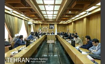 دیدار جمعی از نمایندگان مجلس شورای اسلامی با مهندس افشانی 22