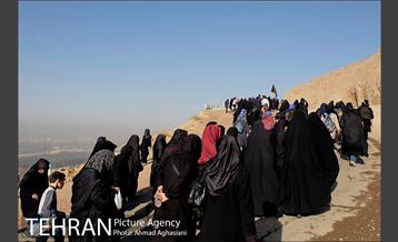 مراسم کوهپیمایی خانوادگی در کوه بی بی شهربانو 12