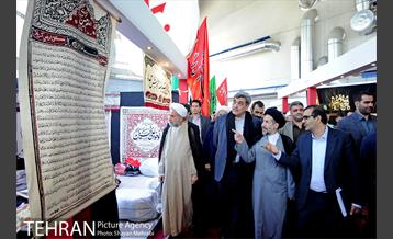 بازدید شهردار تهران از نمایشگاه عطر سیب 5