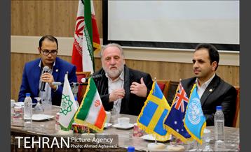 نشست نخبگان و پژوهشگران "سمپوزیوم مدیریت دانش و نوآوری در شهر" 16