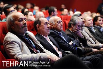 آیین "چراغ خاموشی نیست" با حضور شهردار تهران 13