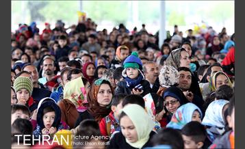 اجرای برنامه عموپورنگ در بوستان زندگی محله هرندی 12