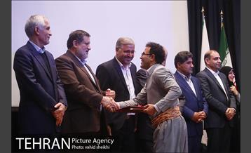 آیین اهدا ماشین آلات تهیه شده توسط شهرداری تهران به مناطق زلزله زده استان کرمانشاه 30