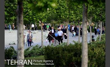 ششمین همایش پیاده روی خانوادگی بازنشستگان شهرداری تهران با حضور شهردار تهران 36